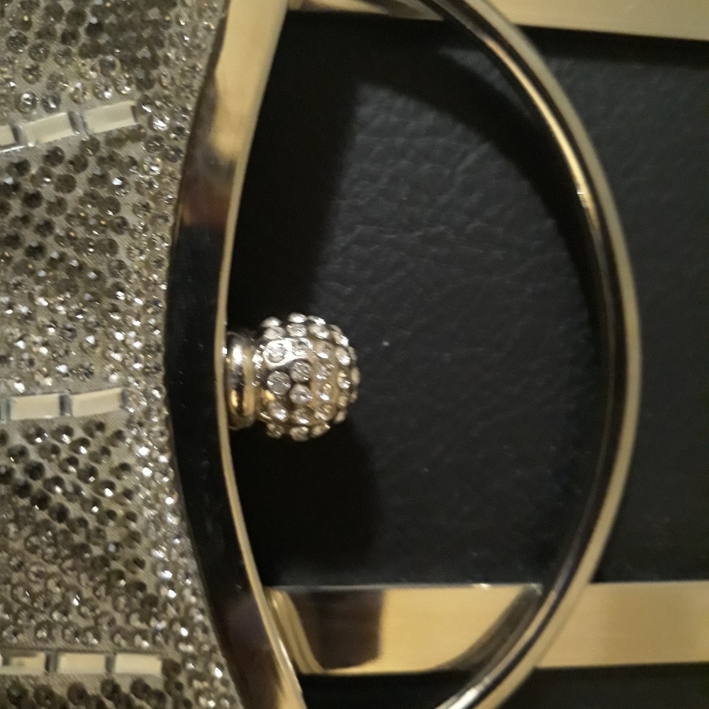 Purse - Picture 4 of 4